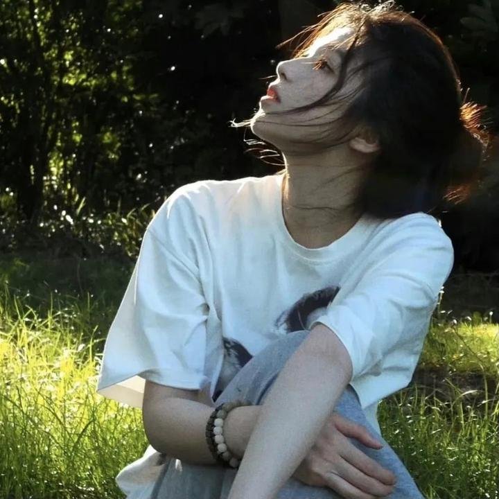 量产型璃子-另一位模型女子的人生组装记-